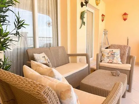 Beautiful Benalmadena Apartment With Sea Views!